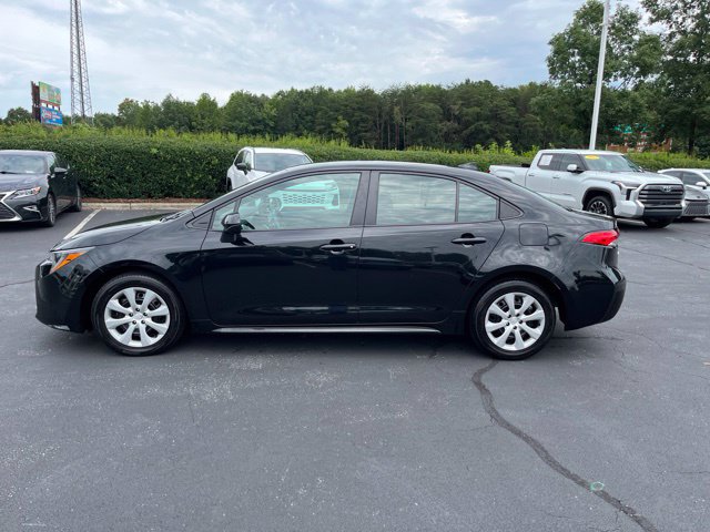 Used 2024 Toyota Corolla LE FWD image 12
