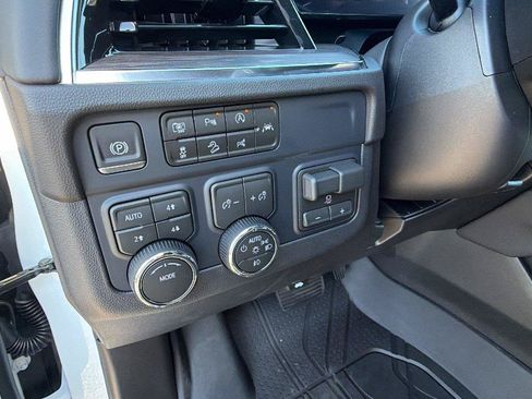 New 2026 Chevrolet Suburban Z71 w/ Comfort Package AWD/4WD image 23