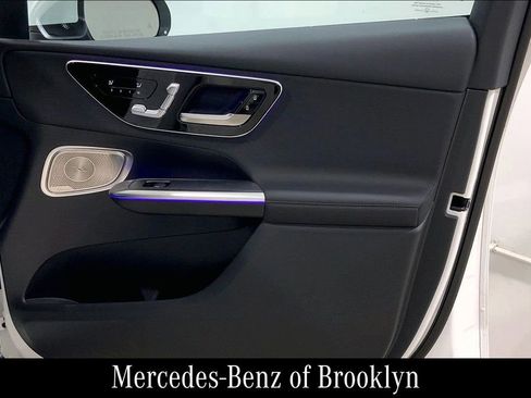 Used 2026 Mercedes-Benz GLC 300 4MATIC image 24
