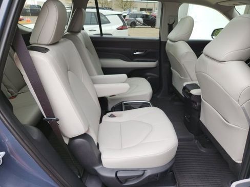 Certified 2026 Toyota Grand Highlander XLE image 28
