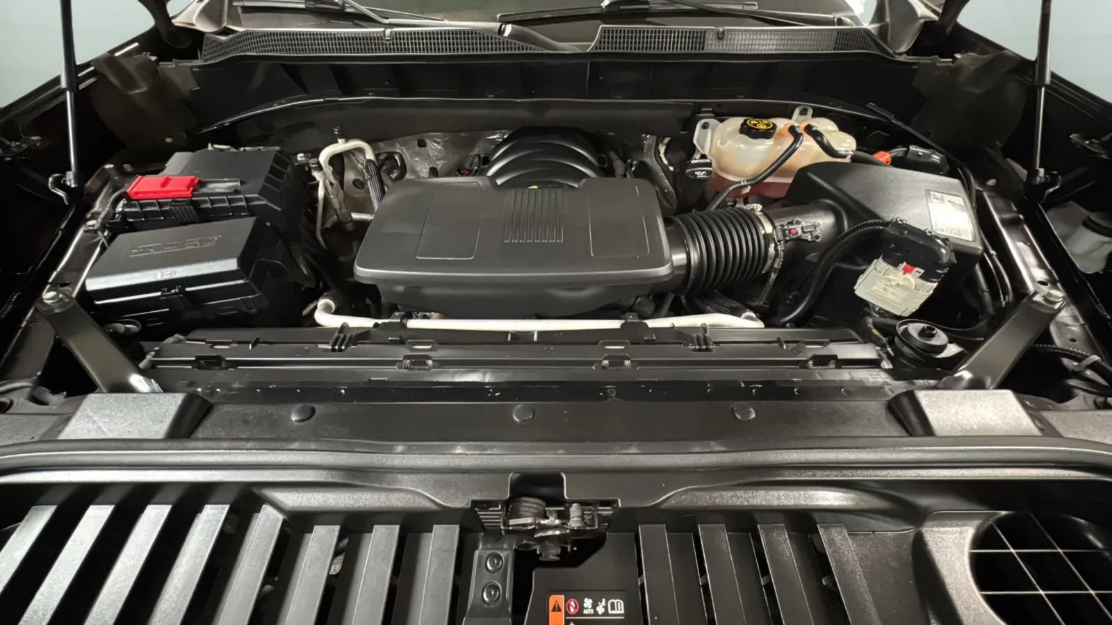 Used 2020 Chevrolet Silverado 1500 RST AWD/4WD image 23