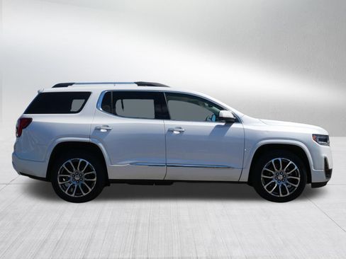 Used 2023 GMC Acadia Denali w/ Denali Ultimate Package AWD/4WD image 8
