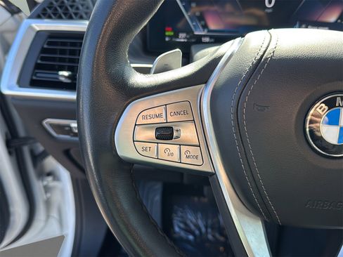 Used 2023 BMW X7 xDrive40i w/ Executive Package image 18