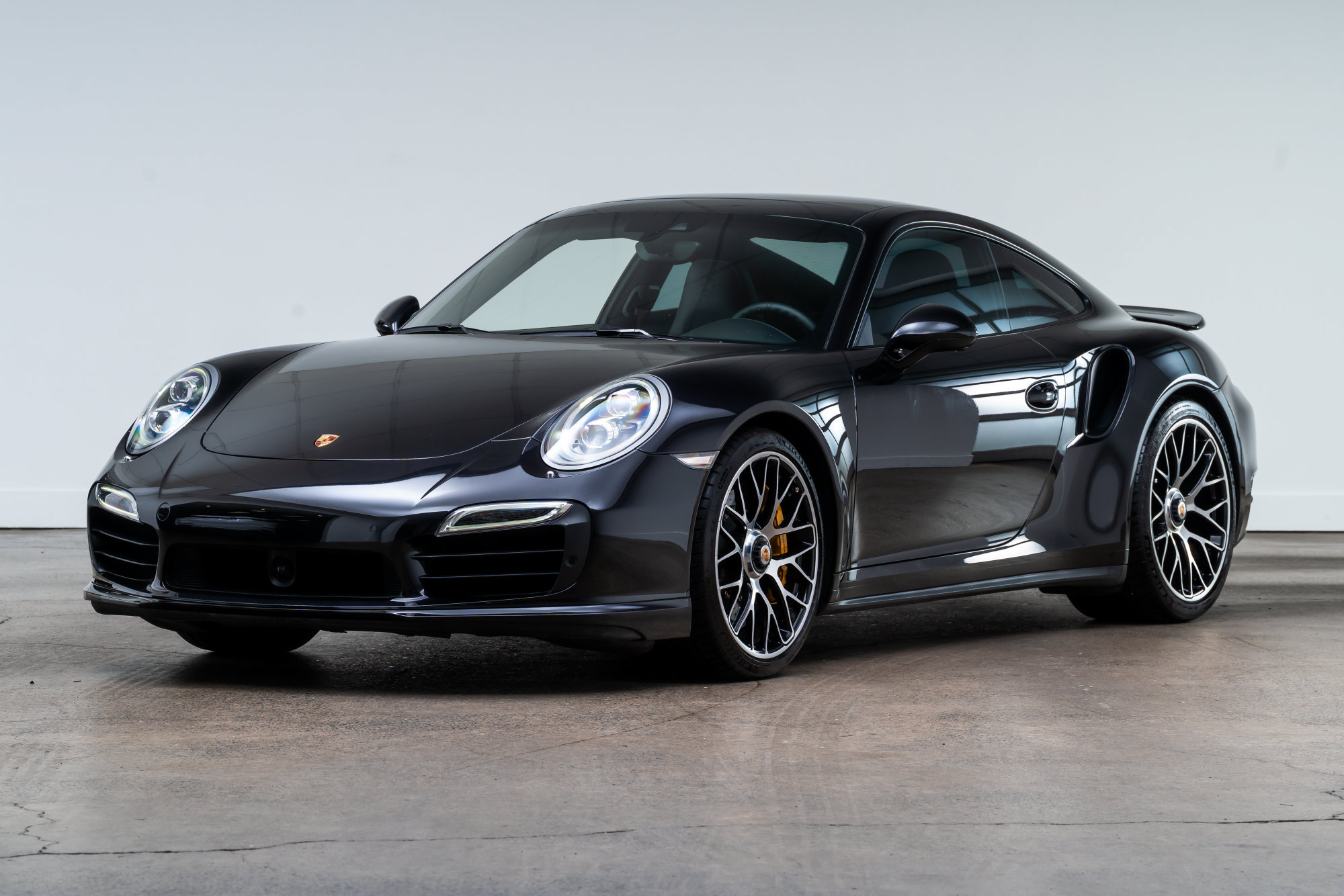 Used 2014 Porsche 911 Turbo S AWD/4WD image 3