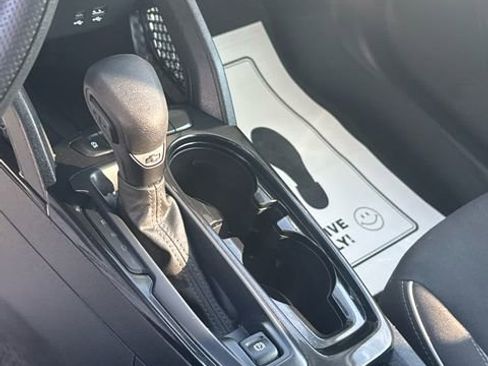 Used 2025 Chevrolet TrailBlazer LT image 16