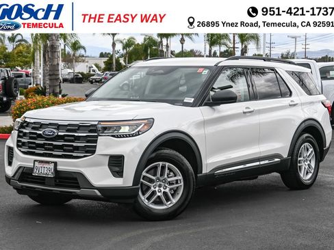 Used 2025 Ford Explorer Active image 1