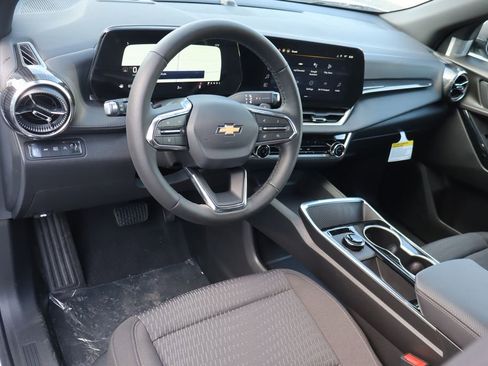 New 2026 Chevrolet Equinox LT AWD/4WD image 6
