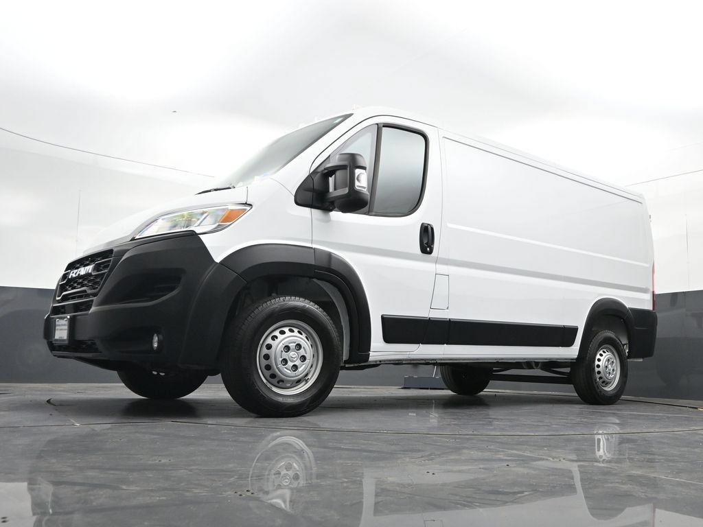 Used 2025 RAM ProMaster 2500 w/ Convenience Group FWD image 34