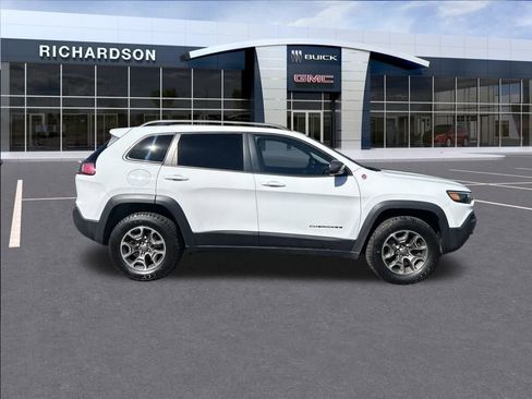 Used 2020 Jeep Cherokee Trailhawk w/ Cold Weather Group image 6