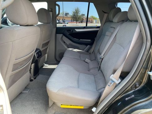 Used 2007 Toyota 4Runner SR5 RWD image 18
