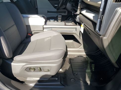 New 2026 GMC Hummer EV 2X image 16