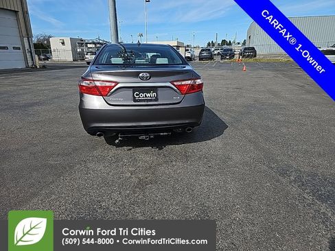 Used 2015 Toyota Camry XLE w/ Advanced Technology Package image 9
