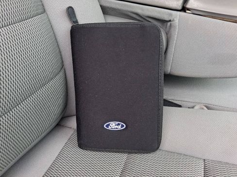 Used 2005 Ford Excursion XLT AWD/4WD image 43