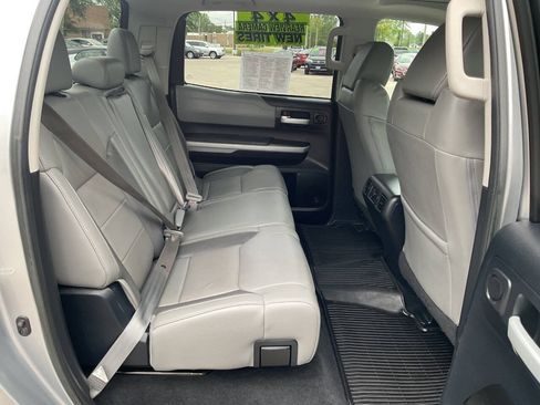 Used 2018 Toyota Tundra Limited w/ Limited Premium Package AWD/4WD image 45