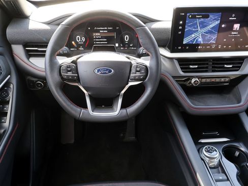 Used 2025 Ford Explorer ST-Line AWD/4WD image 22