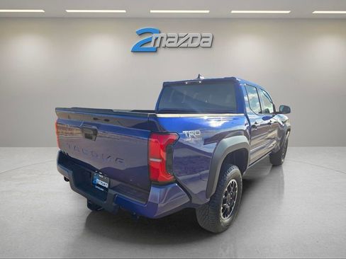 Used 2025 Toyota Tacoma TRD Off-Road image 5