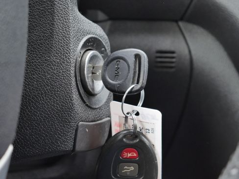 Used 2013 GMC Acadia SLT image 9