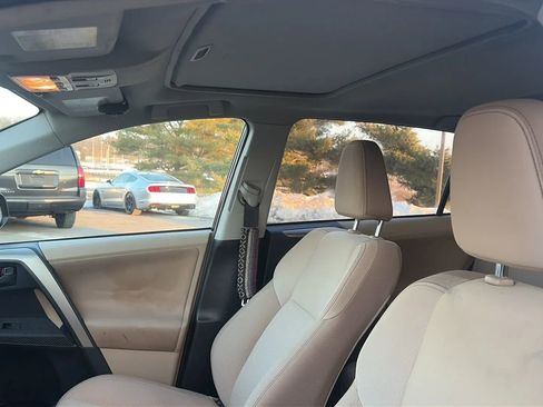 Used 2013 Toyota RAV4 XLE image 33