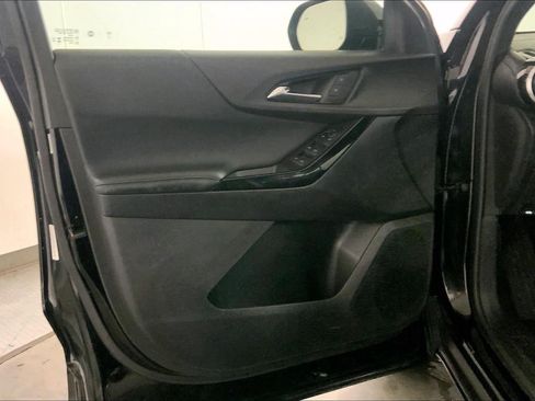 Used 2025 Chevrolet Equinox LT FWD image 25