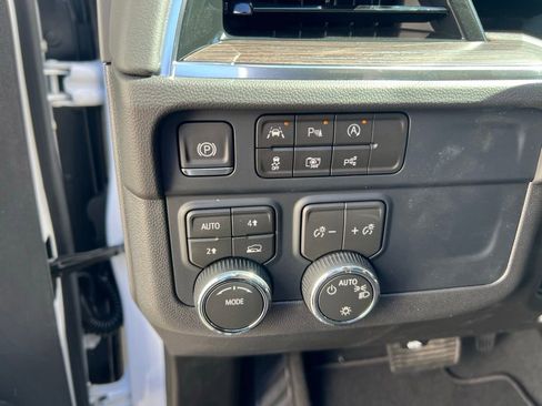 New 2026 Chevrolet Tahoe LT AWD/4WD image 11