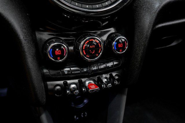 Used 2016 MINI Cooper 4-Door Hardtop FWD image 24