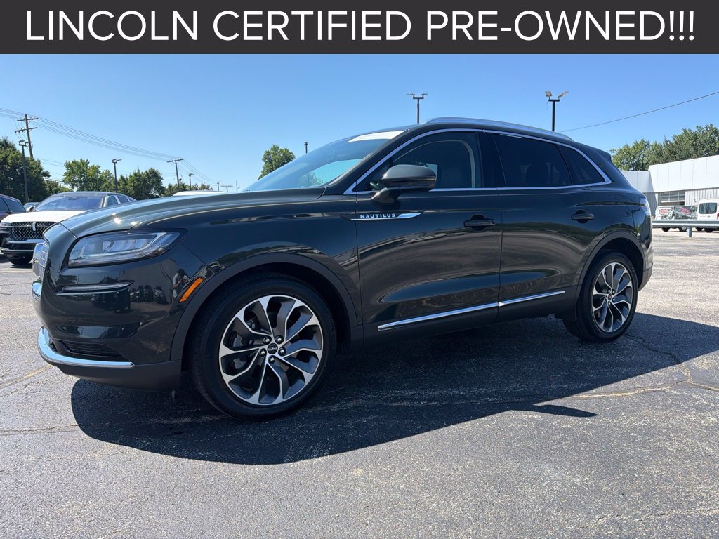 Used 2023 Lincoln Nautilus Reserve AWD/4WD image 4