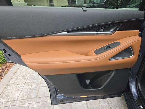 Used 2023 INFINITI QX60 Autograph w/ Cargo Package image 11