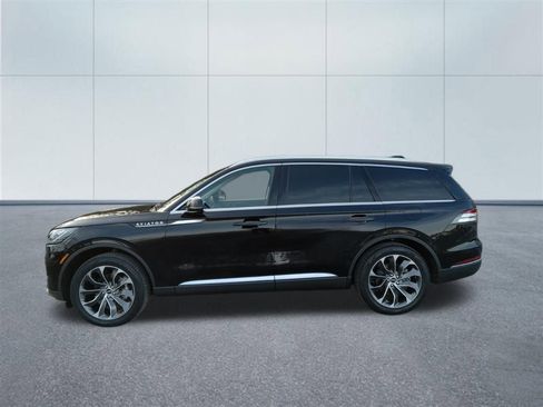 Used 2025 Lincoln Aviator Reserve image 2
