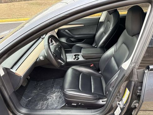 Used 2021 Tesla Model 3 Long Range image 16