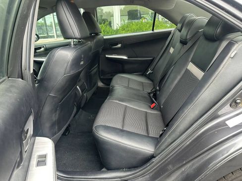 Used 2013 Toyota Camry SE FWD image 12
