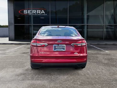 Used 2020 Ford Fusion SE FWD image 4
