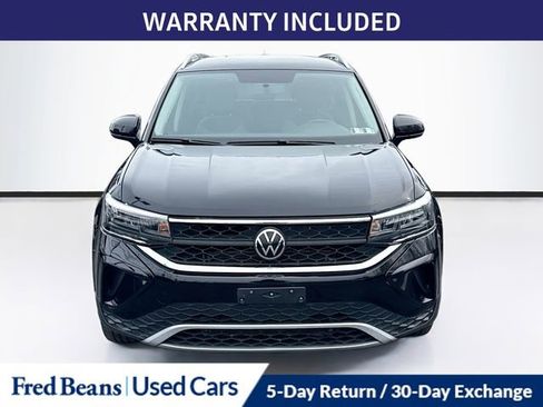 Used 2022 Volkswagen Taos SE image 2