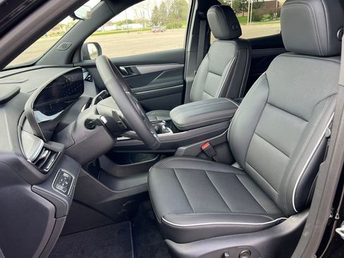 New 2026 Buick Enclave Preferred w/ Power Package image 4