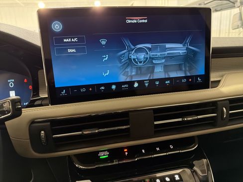 New 2026 Lincoln Corsair Premiere FWD image 20