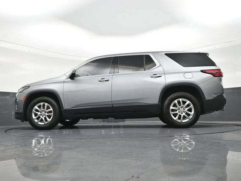 Used 2023 Chevrolet Traverse LS FWD image 25