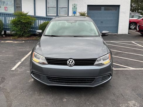 Used 2012 Volkswagen Jetta SE image 4