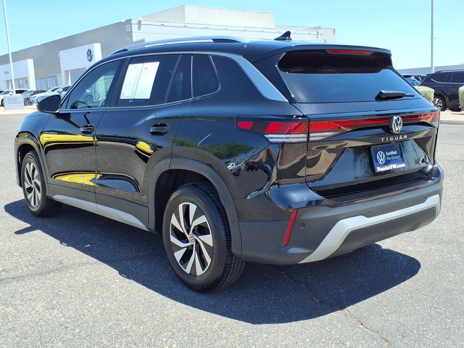 Certified 2025 Volkswagen Tiguan S FWD image 5