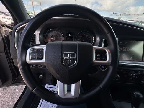 Used 2012 Dodge Charger R/T RWD image 17