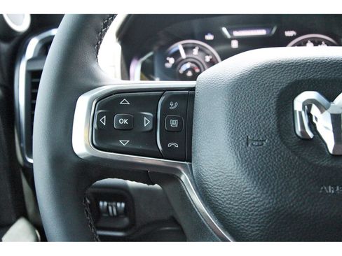 Used 2026 RAM 2500 Laramie AWD/4WD image 24