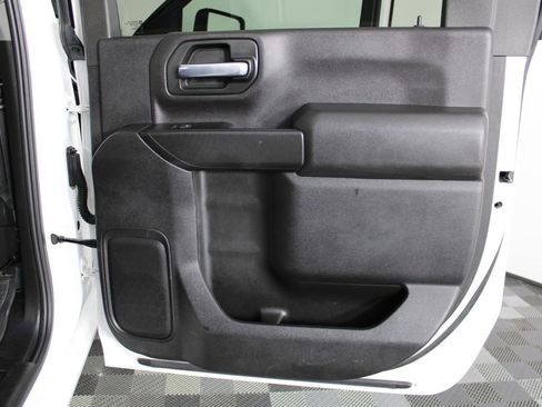 Used 2023 Chevrolet Silverado 2500 LT image 34