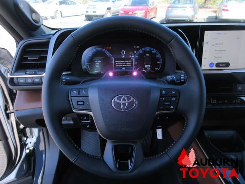 New 2026 Toyota Crown Signia Limited image 11