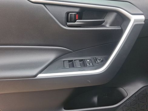 Used 2024 Toyota RAV4 LE AWD/4WD image 12
