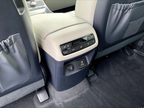 Used 2025 Hyundai Palisade Calligraphy AWD/4WD image 10