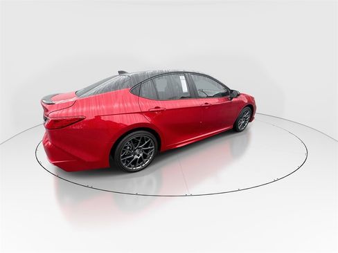 Used 2025 Toyota Camry XSE image 8