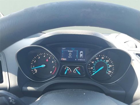 Used 2015 Ford Escape S image 29