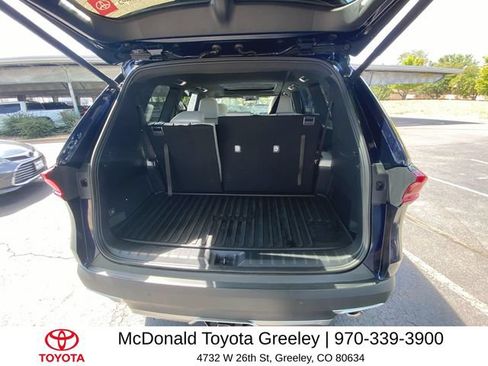 Used 2025 Toyota Grand Highlander AWD Hybrid image 25