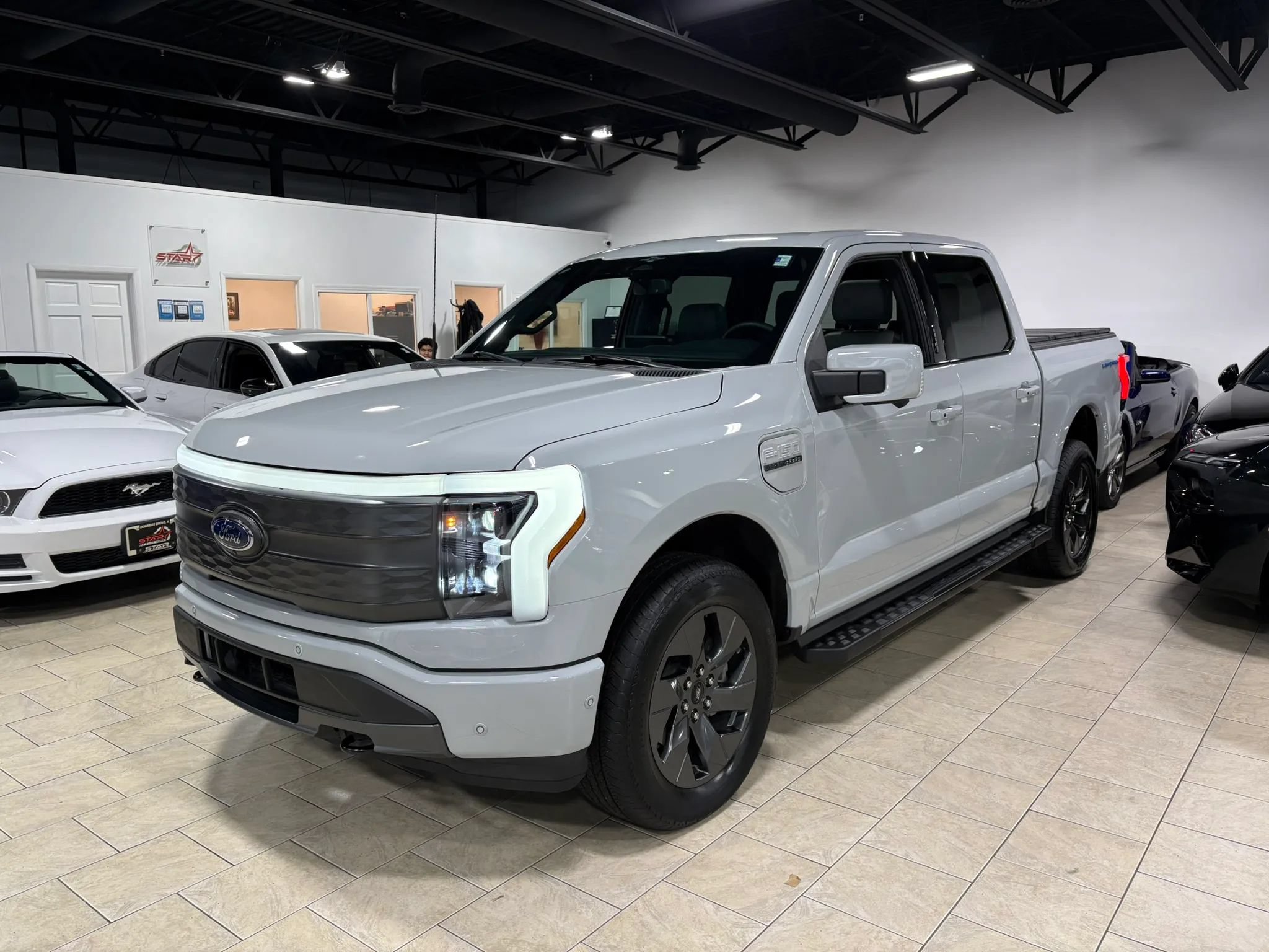 Used 2023 Ford F150 Lightning Lariat w/ Equipment Group 511A High AWD/4WD image 4