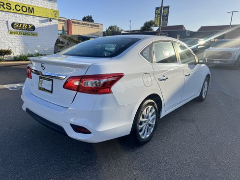 Used 2019 Nissan Sentra S w/ Appearance Package FWD image 7