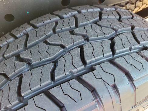 Used 2021 Ford Ranger Lariat w/ Tremor Off-Road Package image 9