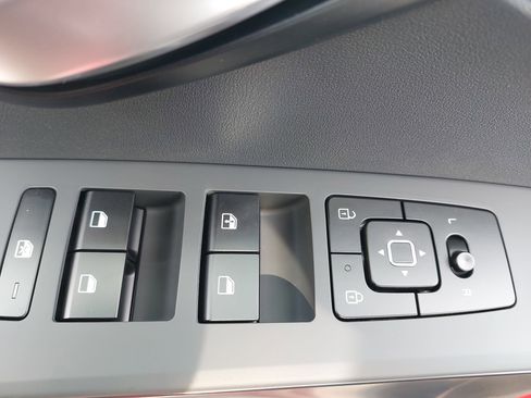 New 2026 Kia Niro LX image 23